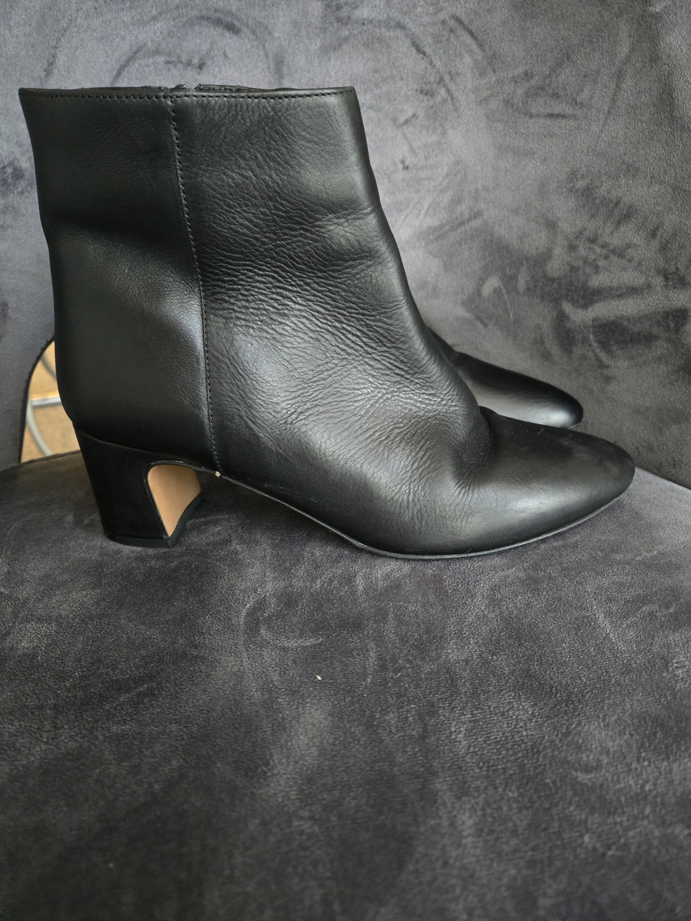 Fabianelli Classic Black Leather Ankle Boots with Sculpted Low Heel